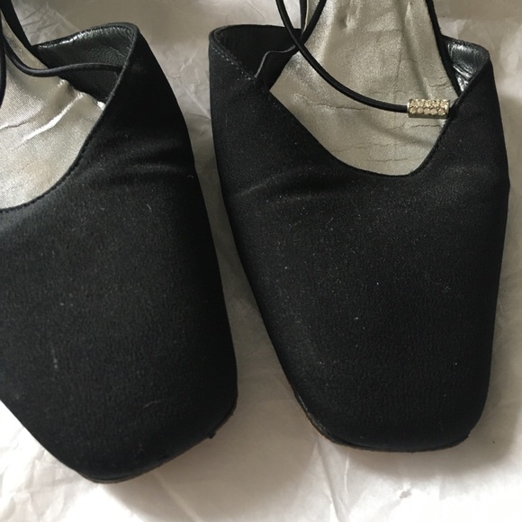 Stuart Weitzman | Vintage Heels - Picture 6 of 11